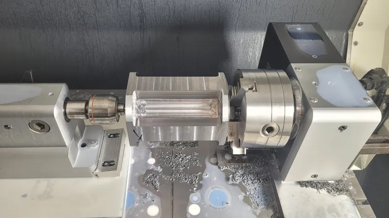 Fräsen mit der vierten Achse auf der DMG MORI M2